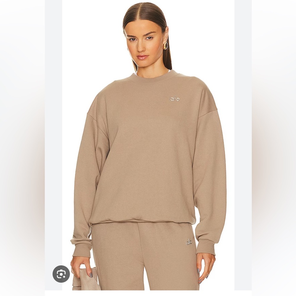 Alo Yoga Accolade Crewneck Sweater Gravel (tan) size Large